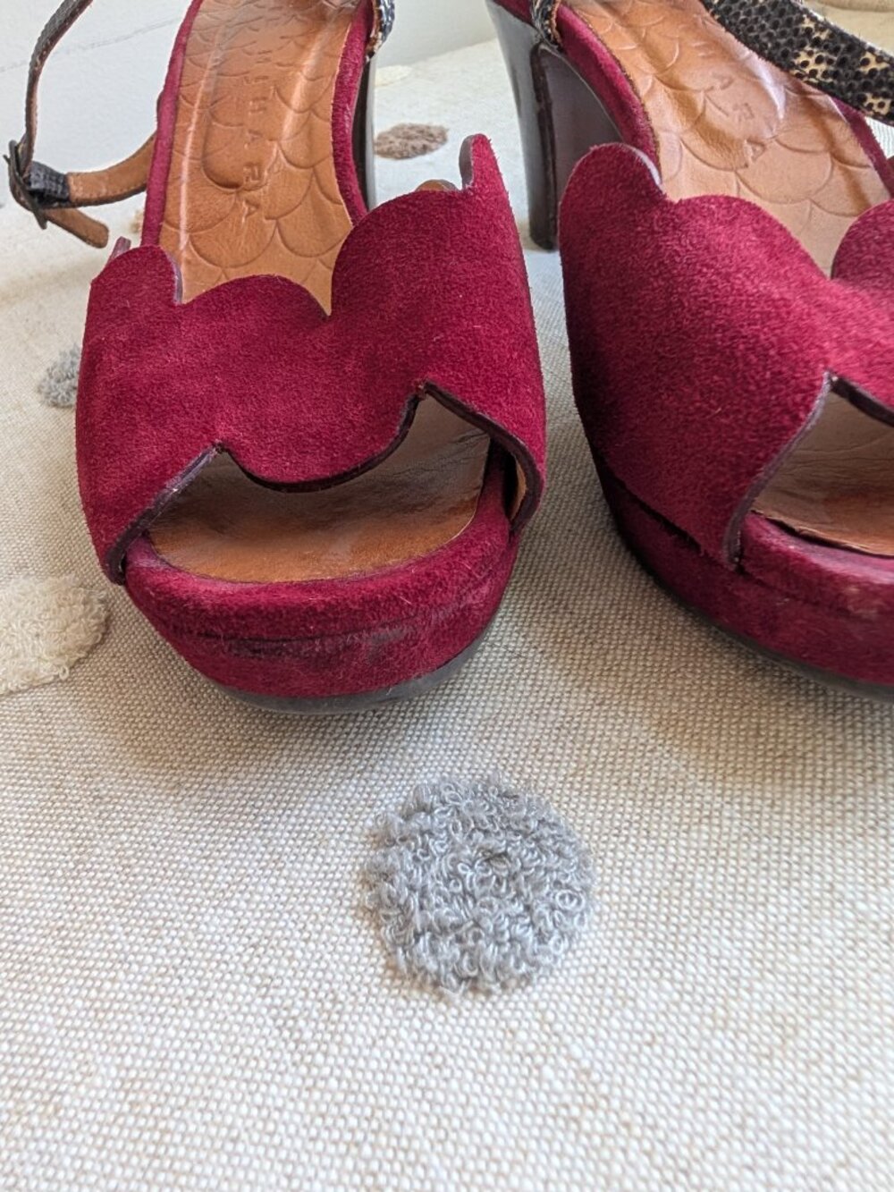 Chie Mihara Scalloped Suede Ankle Strap Sandals Heels US 7.5 / EU 37.5 - Picture 5 of 9
